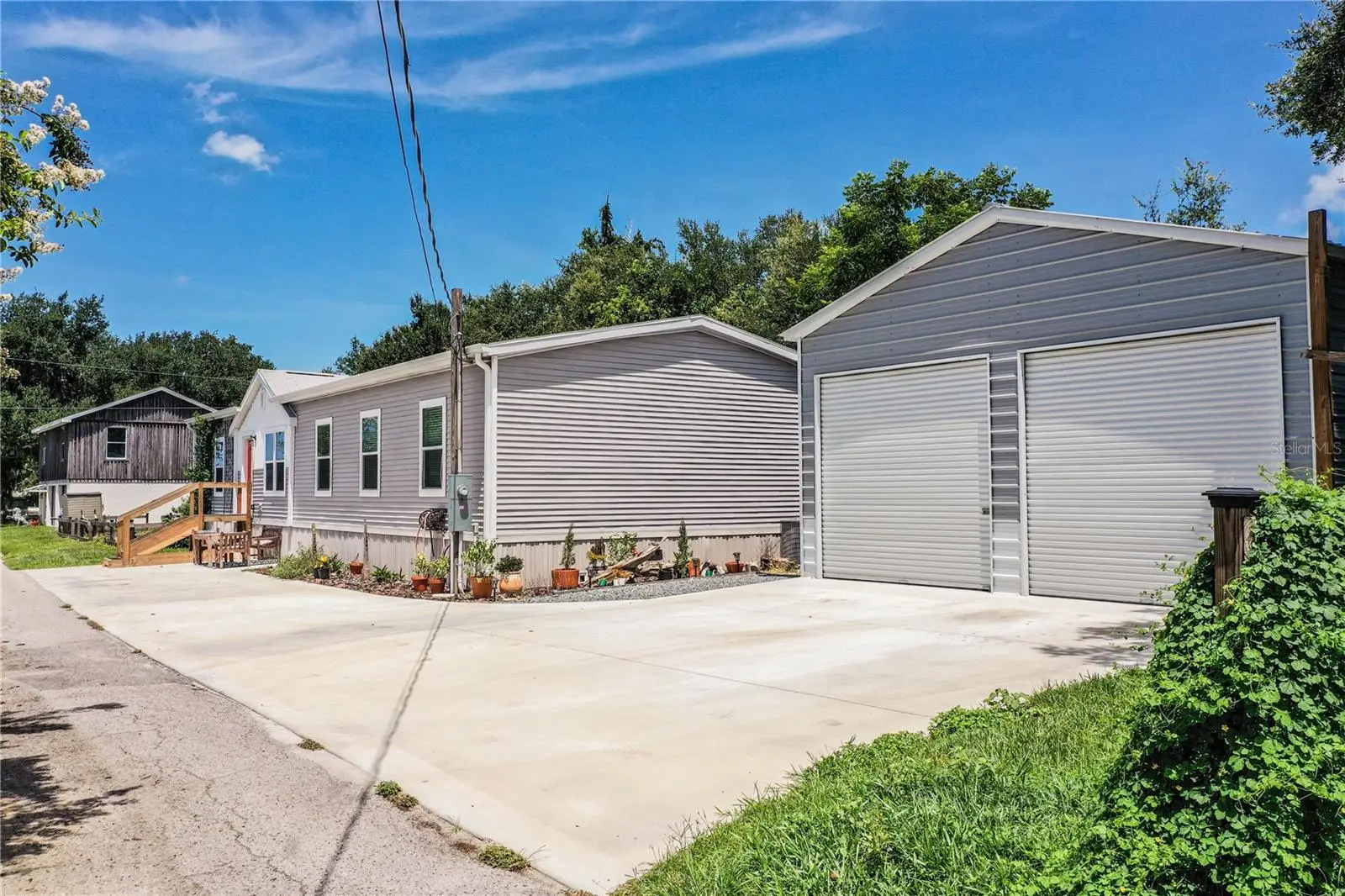 950 Lake Cove Trail, FL