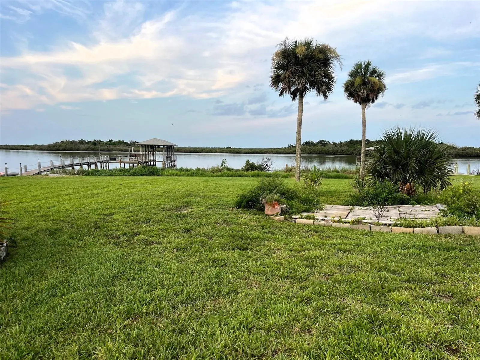 281 Golden Bay Boulevard, FL
