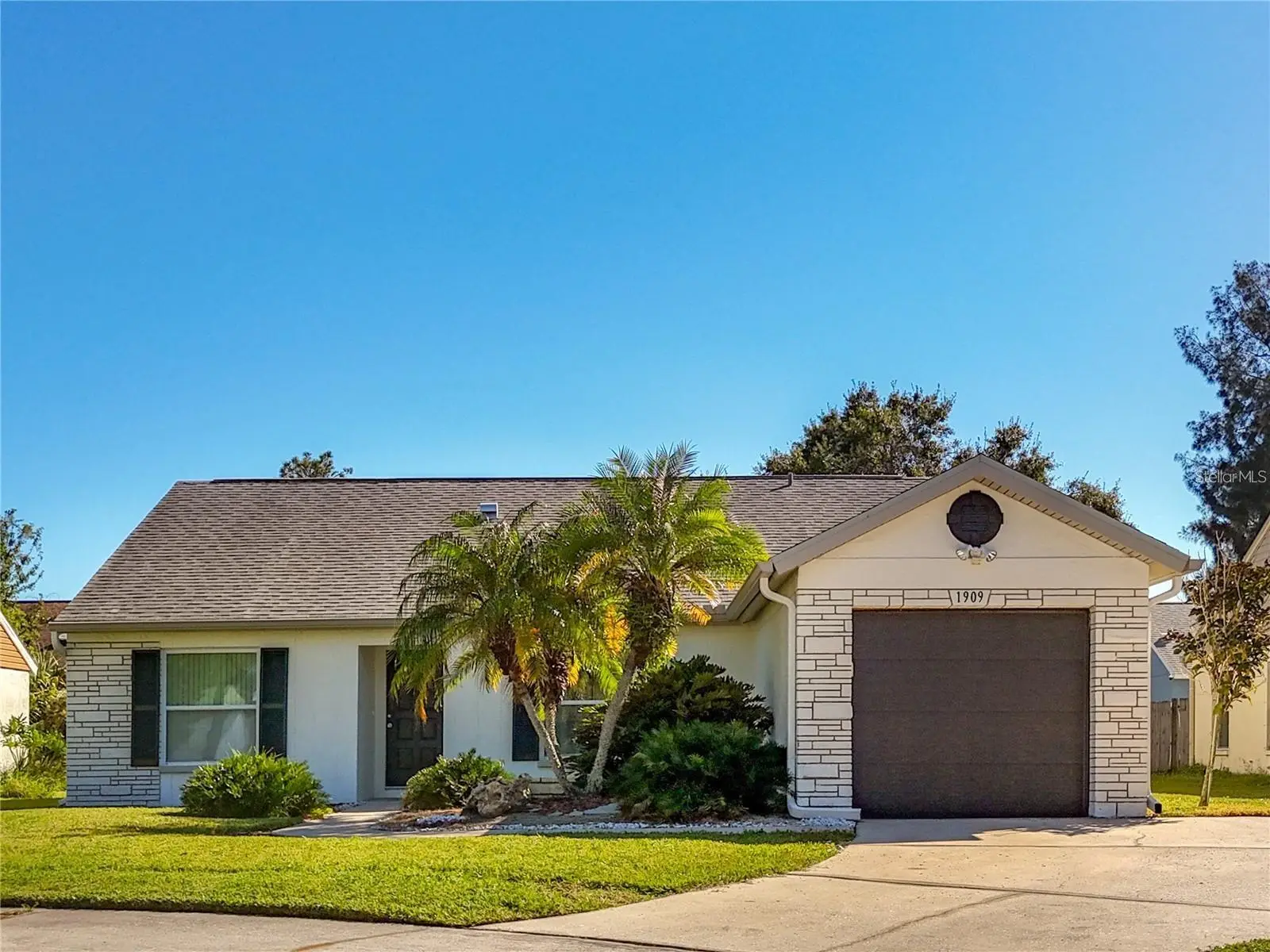 1909 Castle Bay Court, FL
