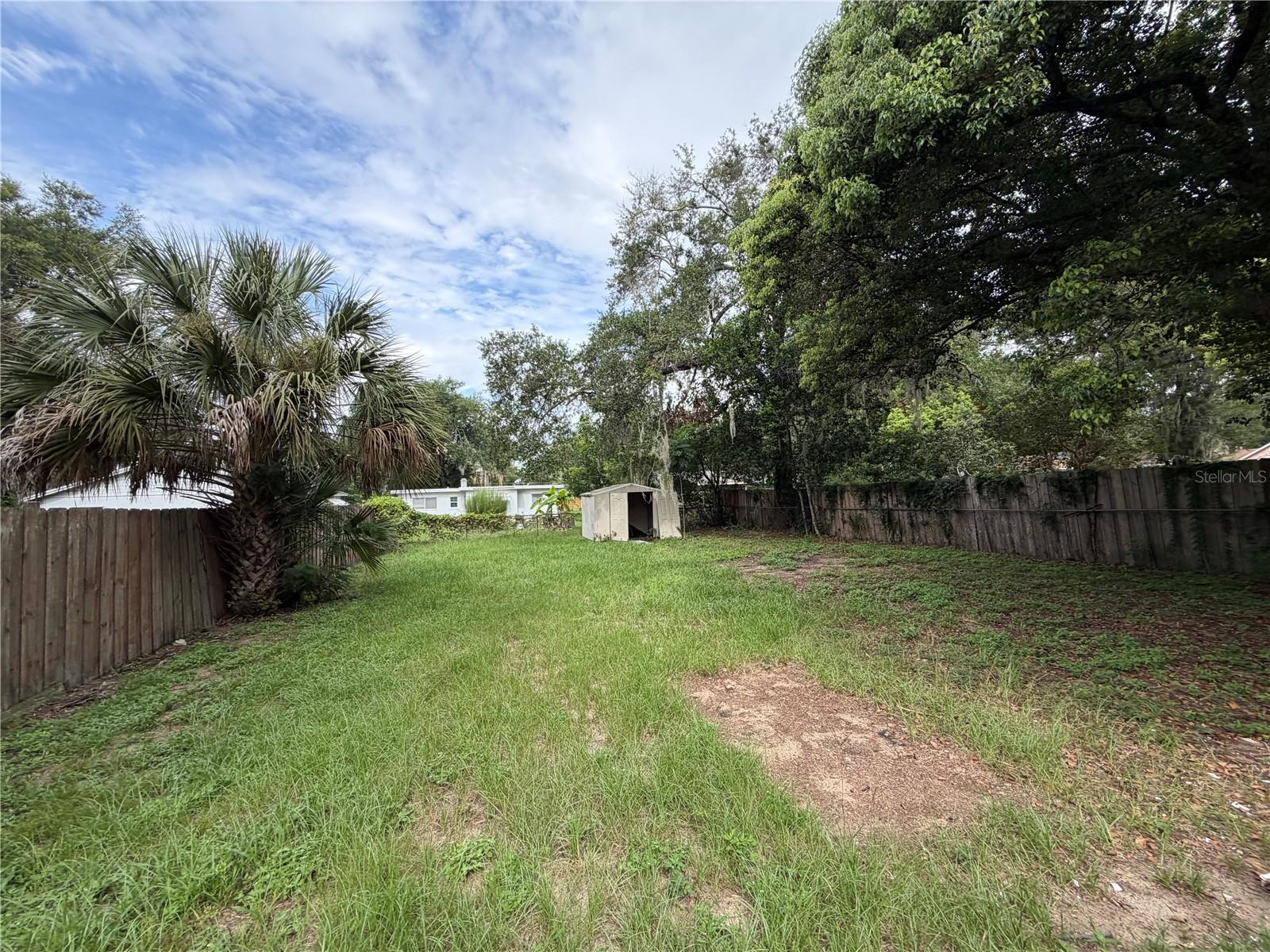 233 S Rhodes Street, FL