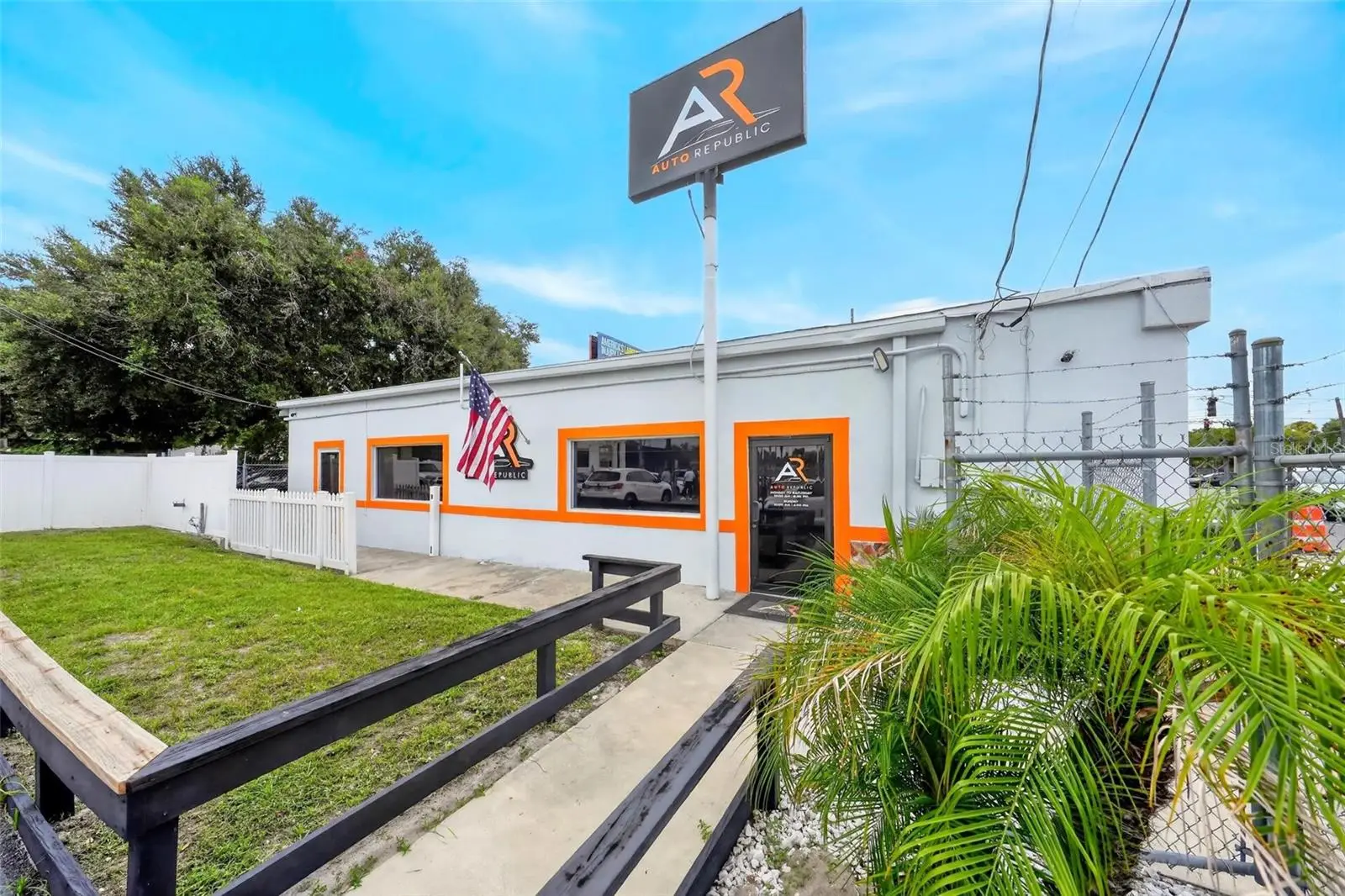2906 Orange Blossom Trail, FL