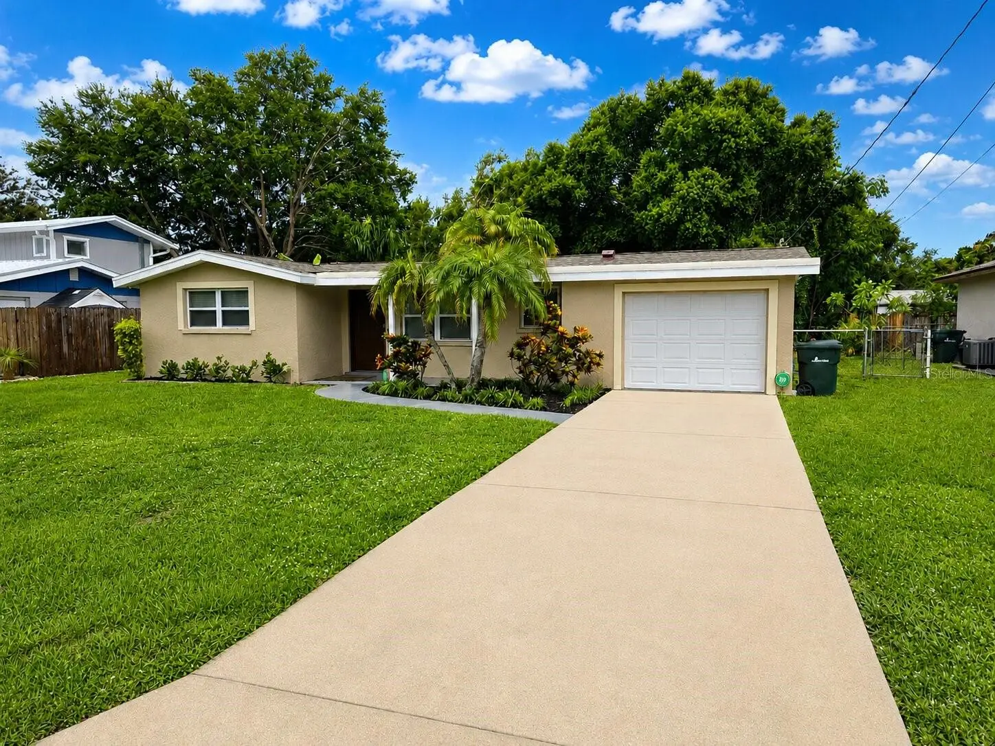 4200 Winthrop Street, FL