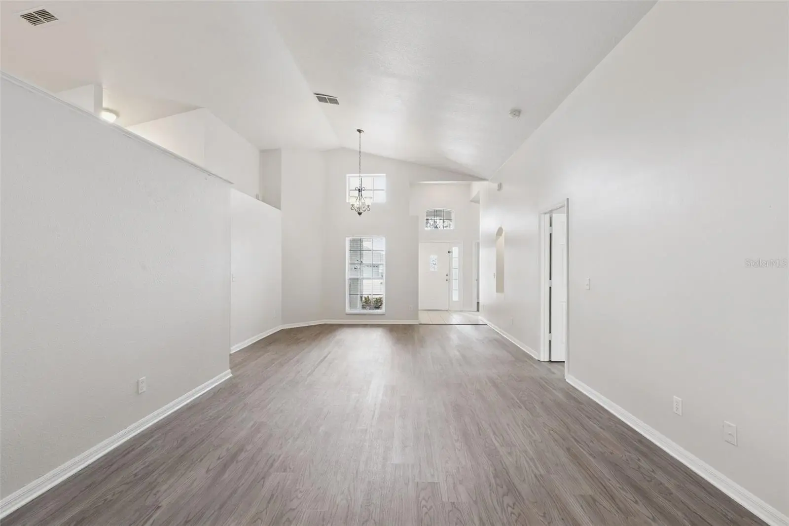 5483 Glen Oak Place, FL