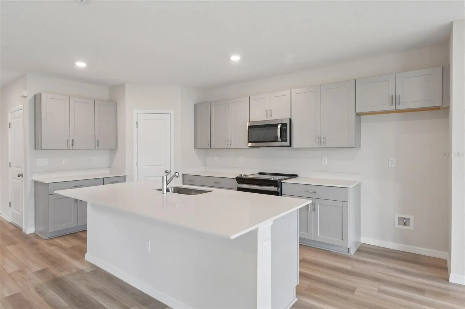 4192 River Beacon Boulevard, FL