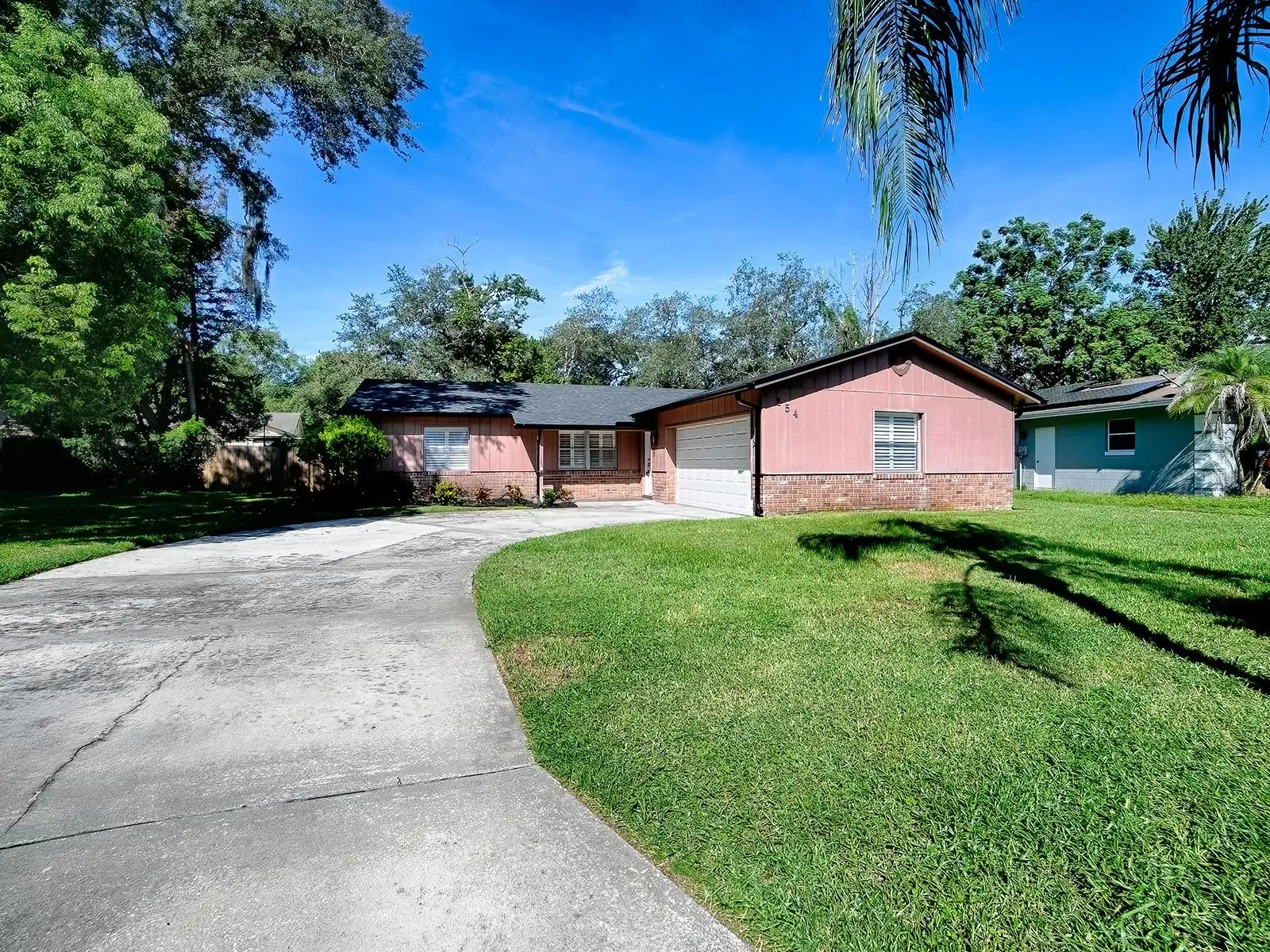 154 Essex Drive, FL