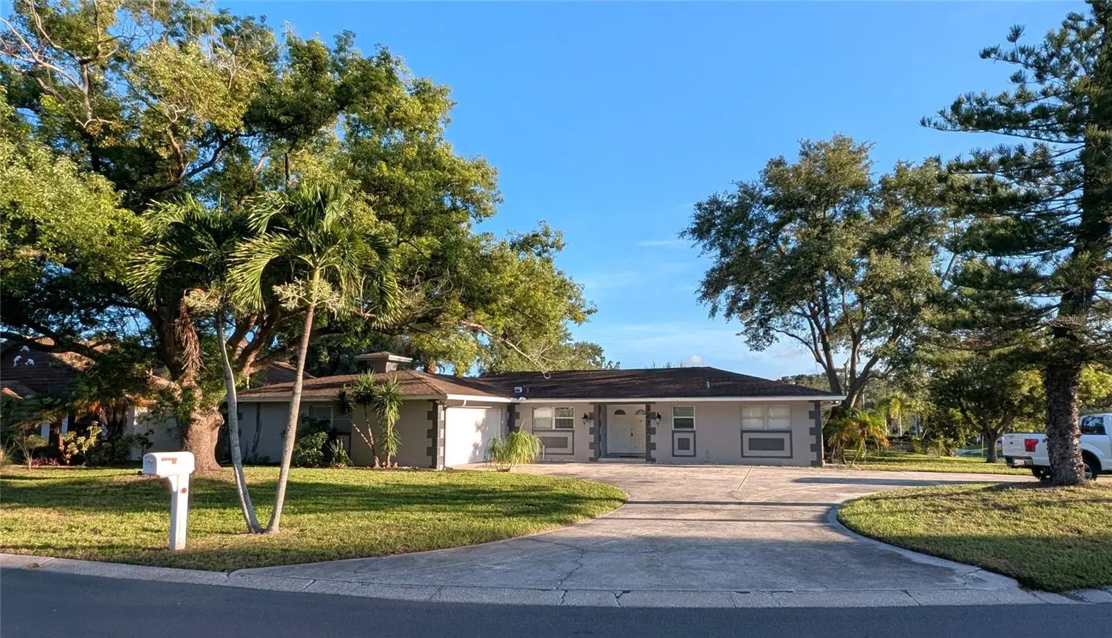3273 Harbor Lake Drive, FL