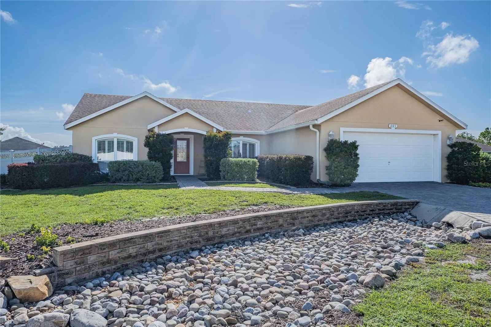 205 Thomas Court, FL