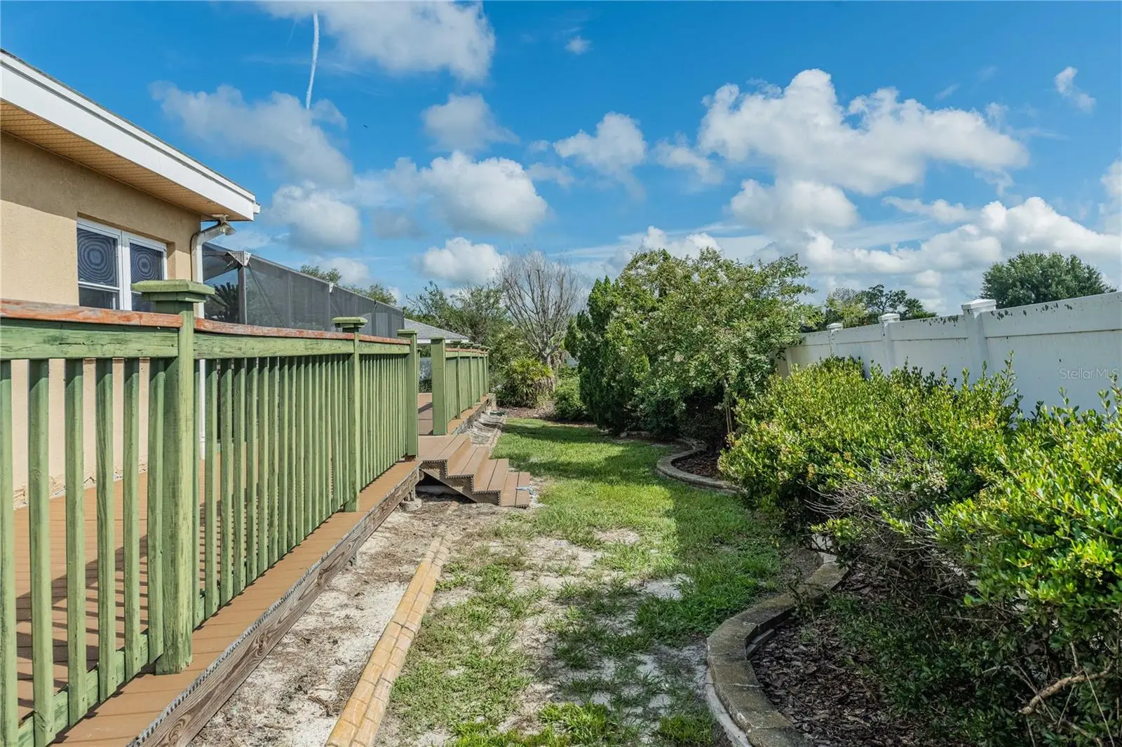 205 Thomas Court, FL