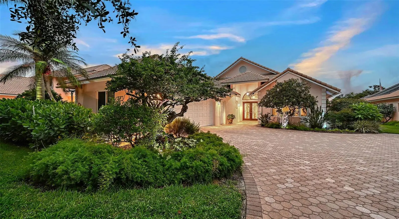 5476 Golf Pointe Drive, FL
