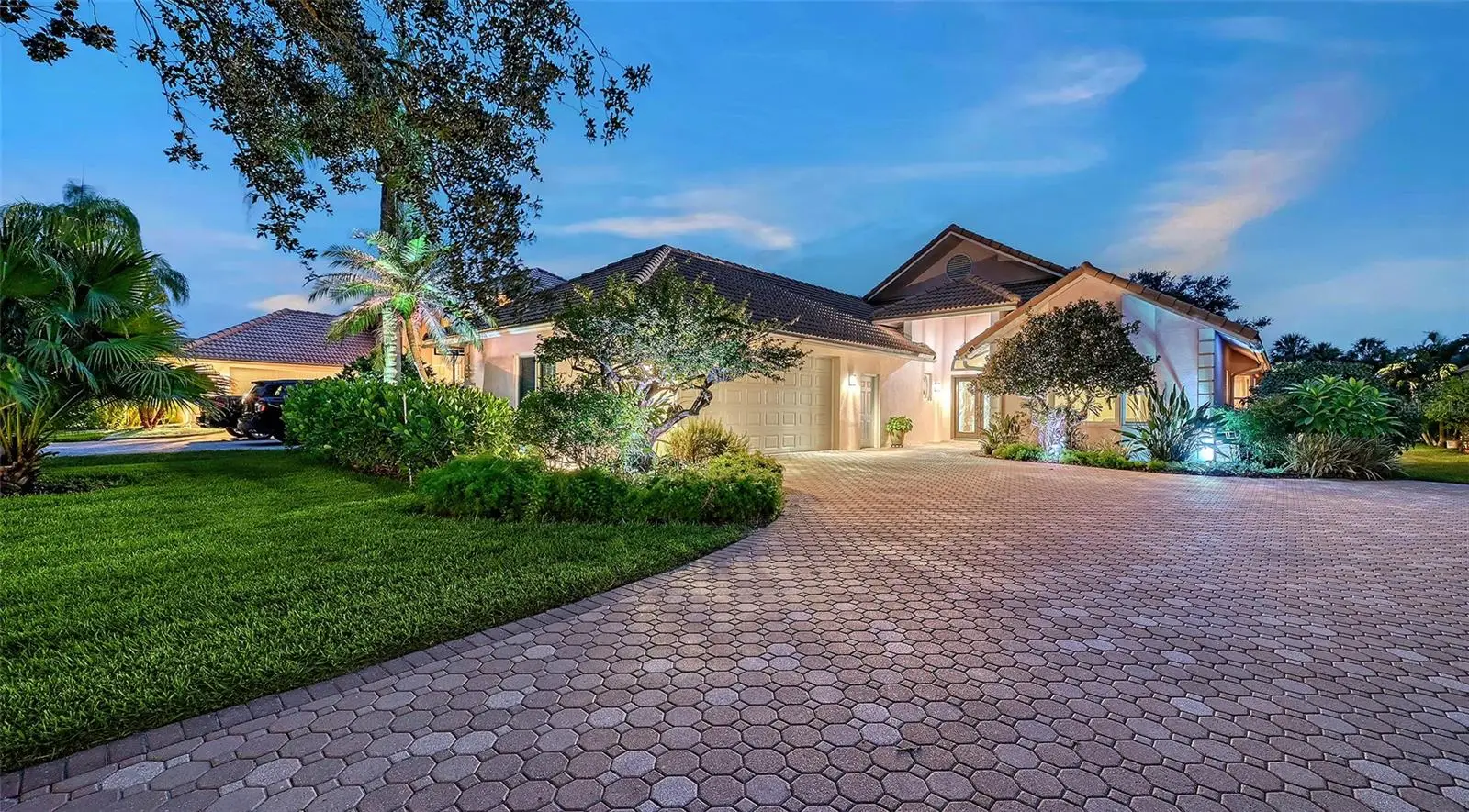 5476 Golf Pointe Drive, FL