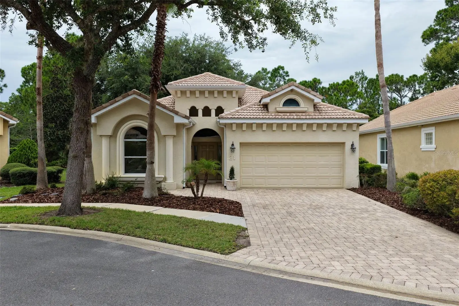 21 Village View Drive, FL