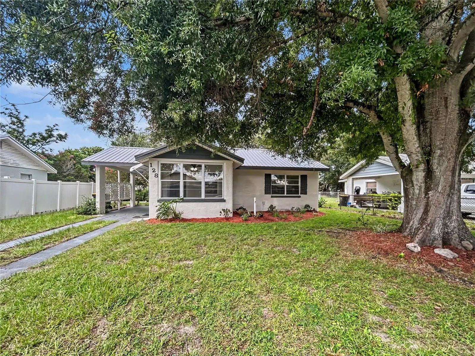 128 Center Street, FL