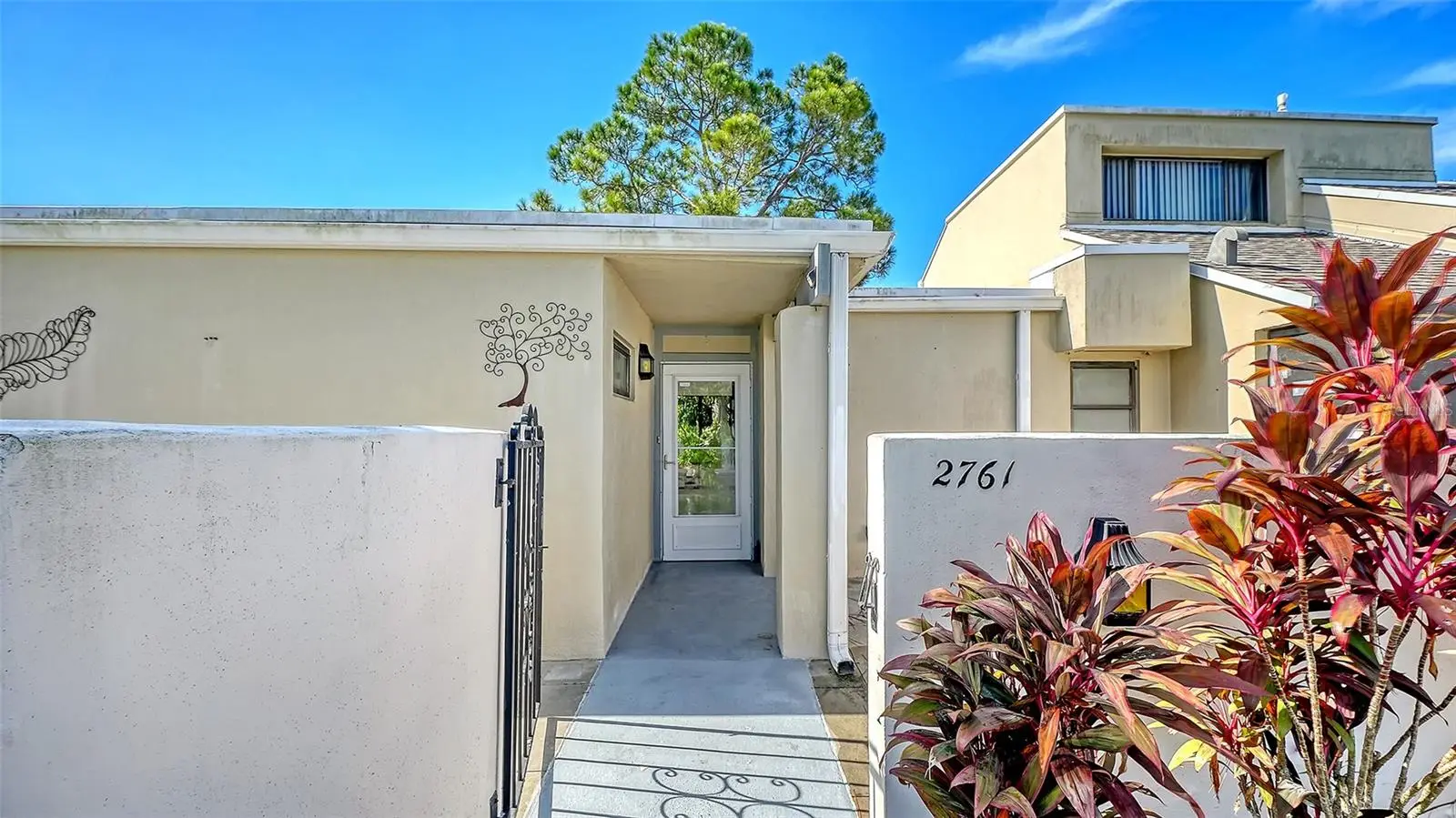 2761 Horseshoe Court, FL