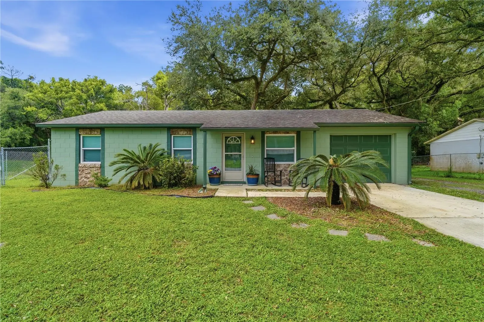 2120 Tanglewood Drive, FL
