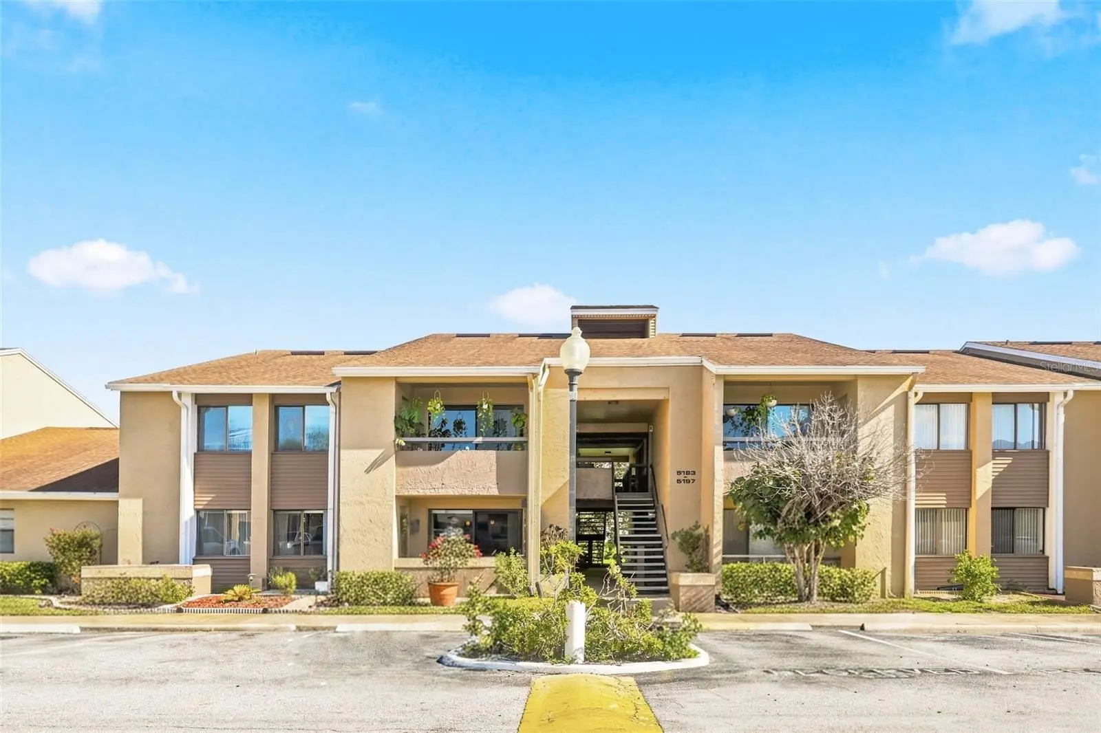5195 Vineland Road, FL