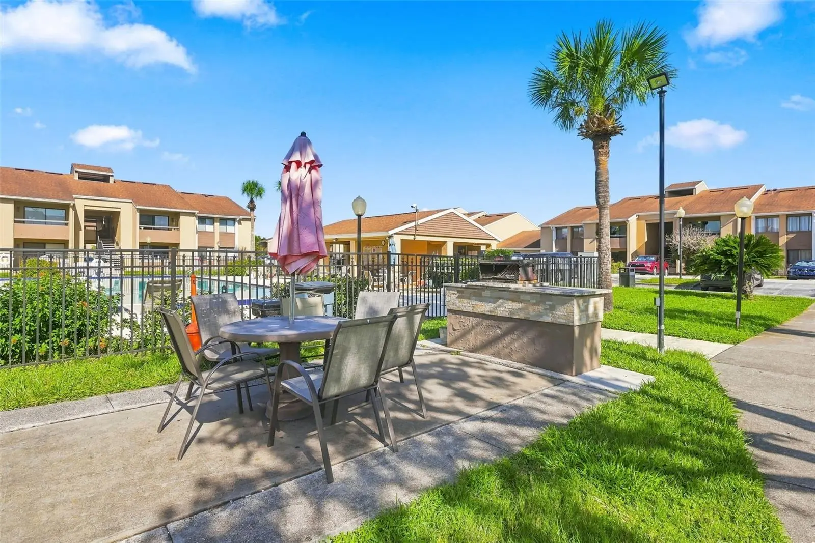 5195 Vineland Road, FL