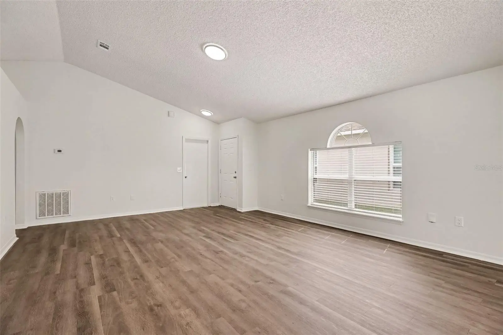 2056 Redwood Circle, FL