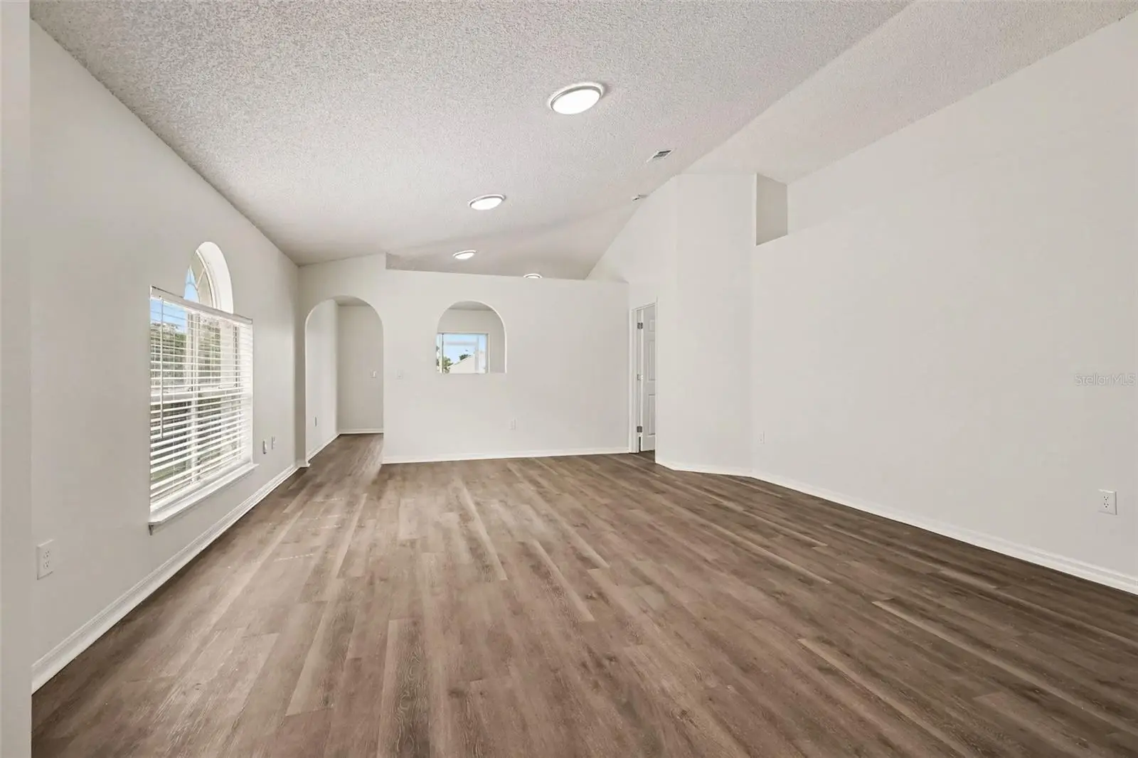 2056 Redwood Circle, FL