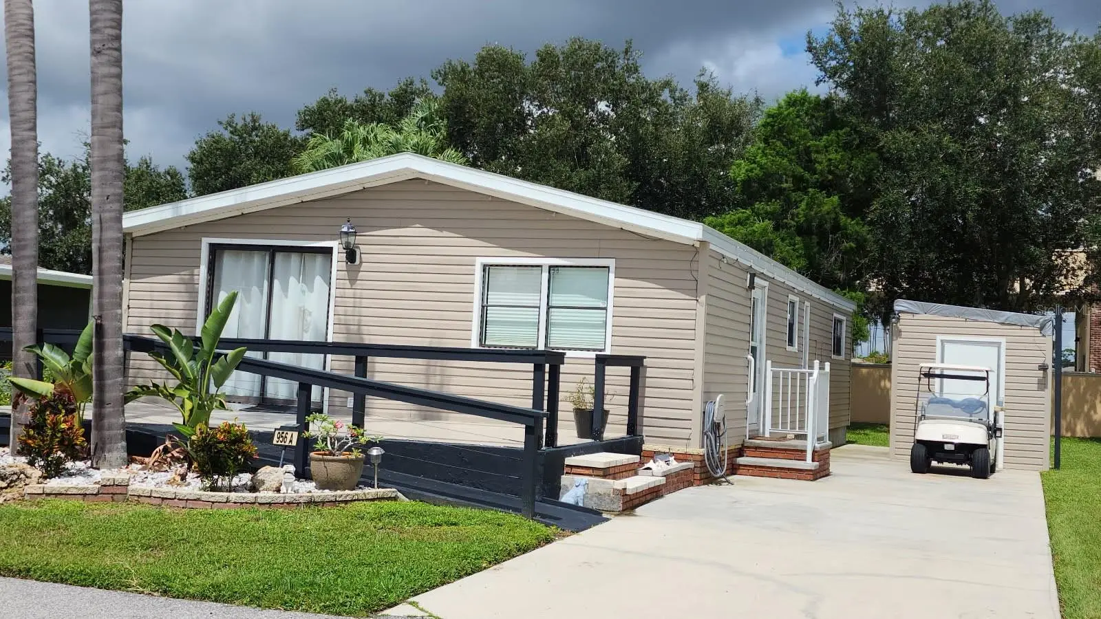 2100 Kings Highway, FL