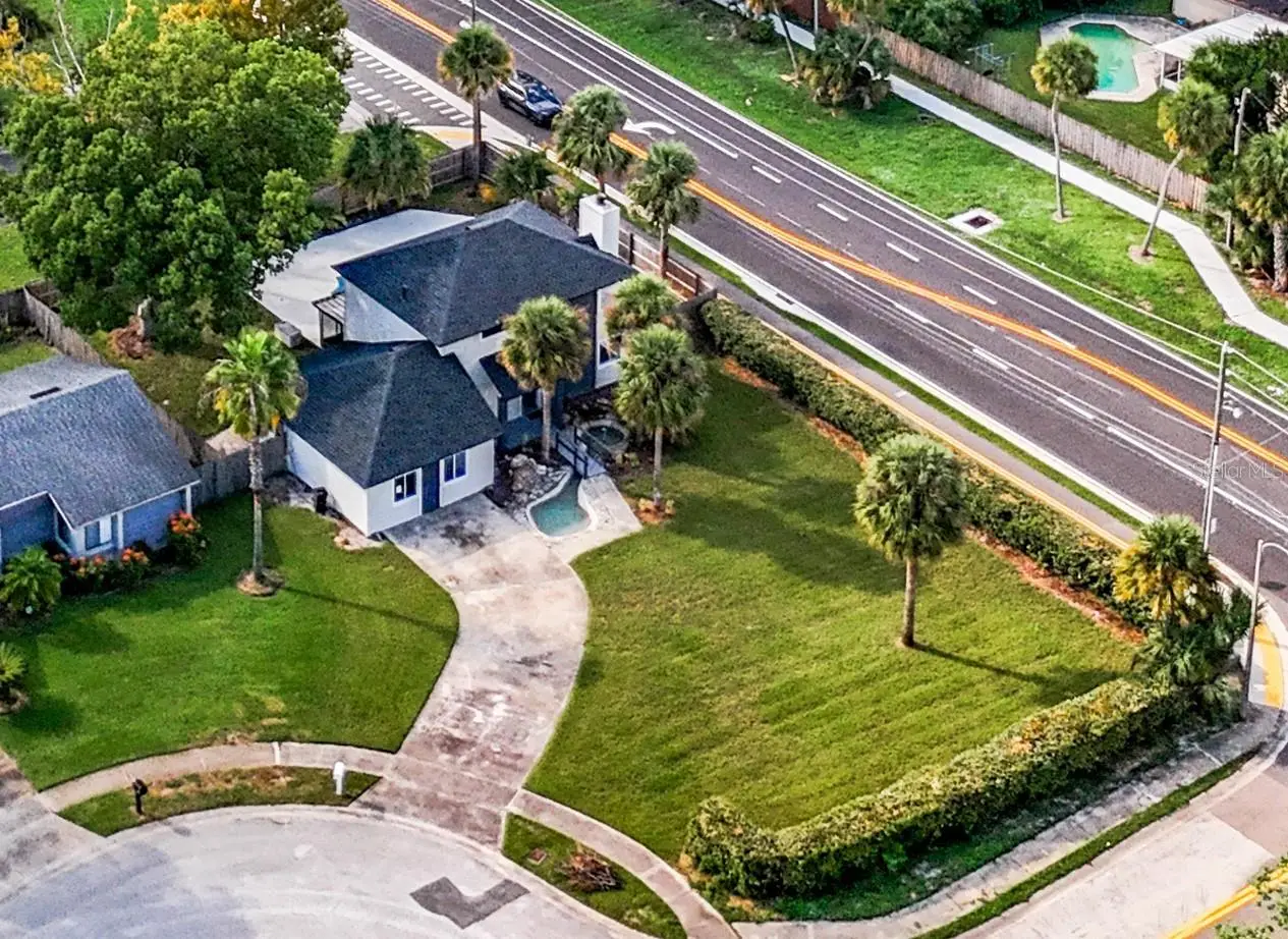 1040 Waverly Drive, FL
