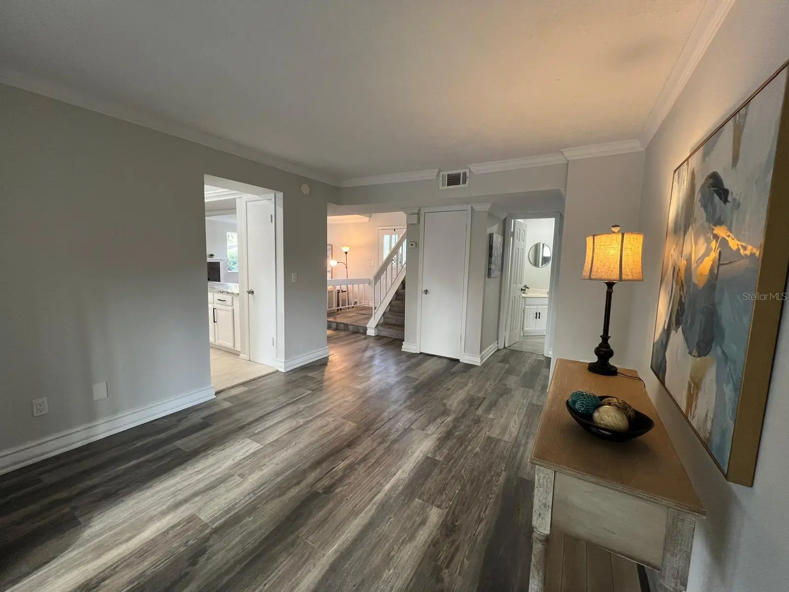 1040 Waverly Drive, FL