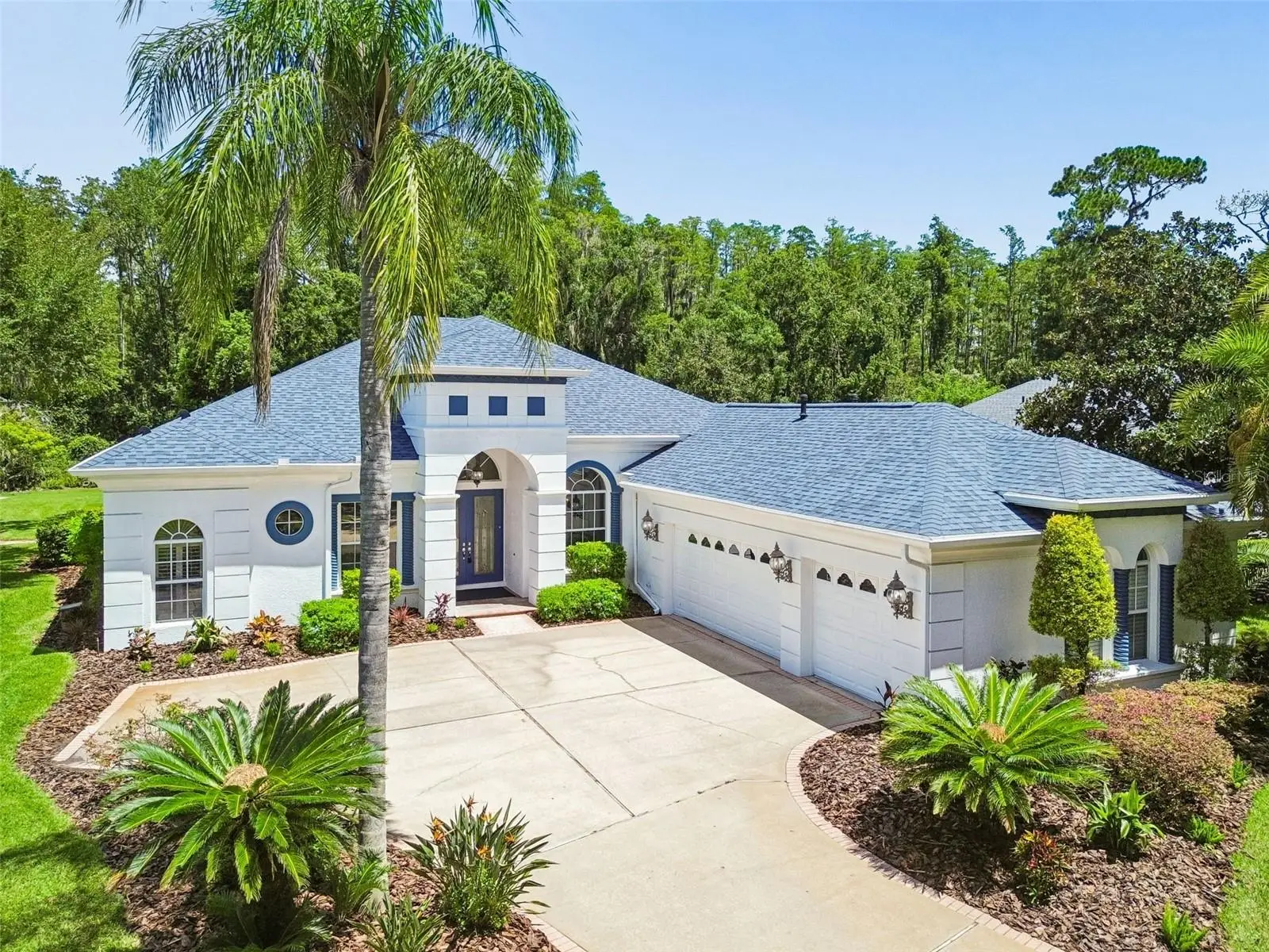 21105 Lake Vienna Drive, FL