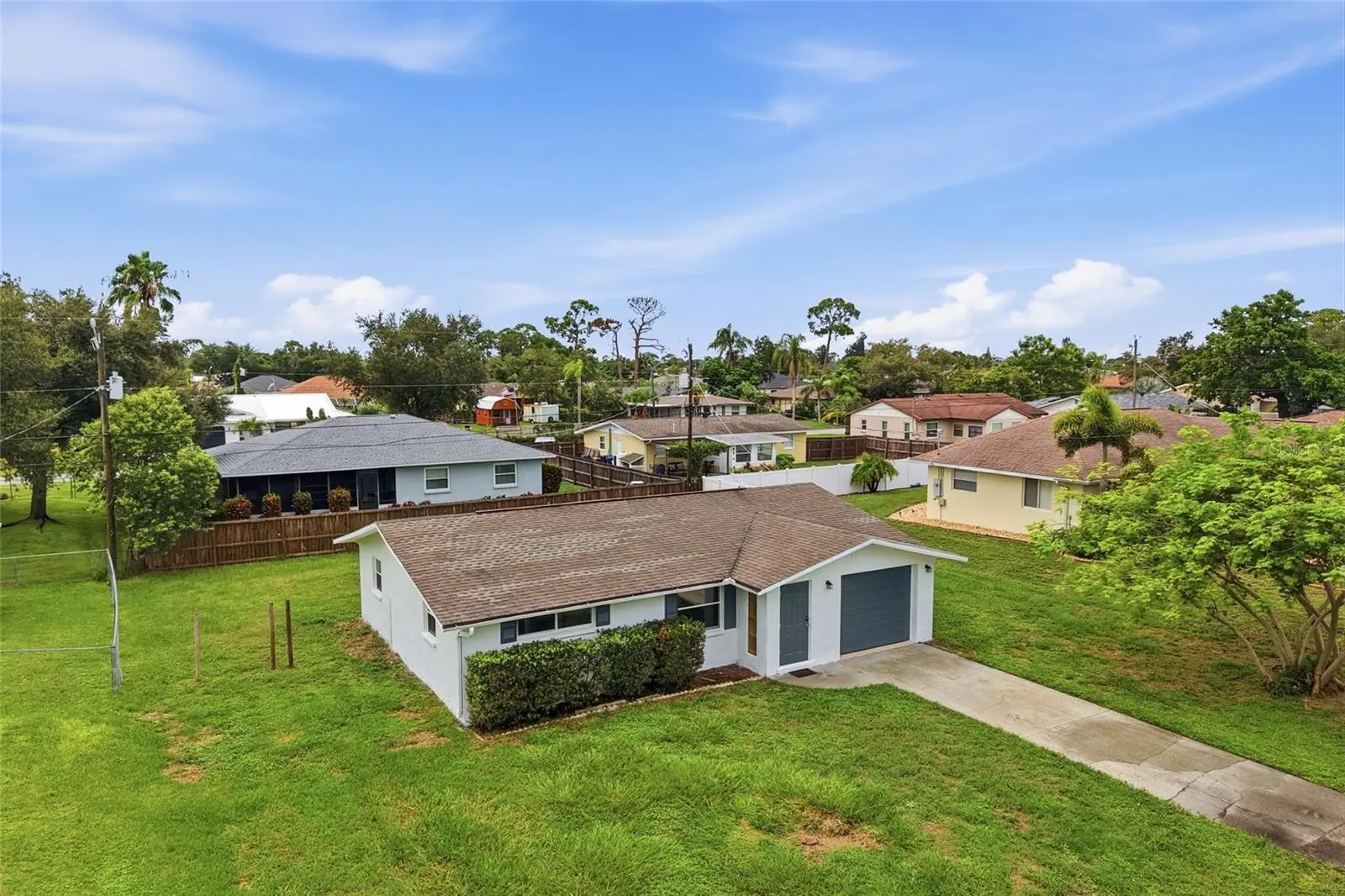 935 Everest Road, FL