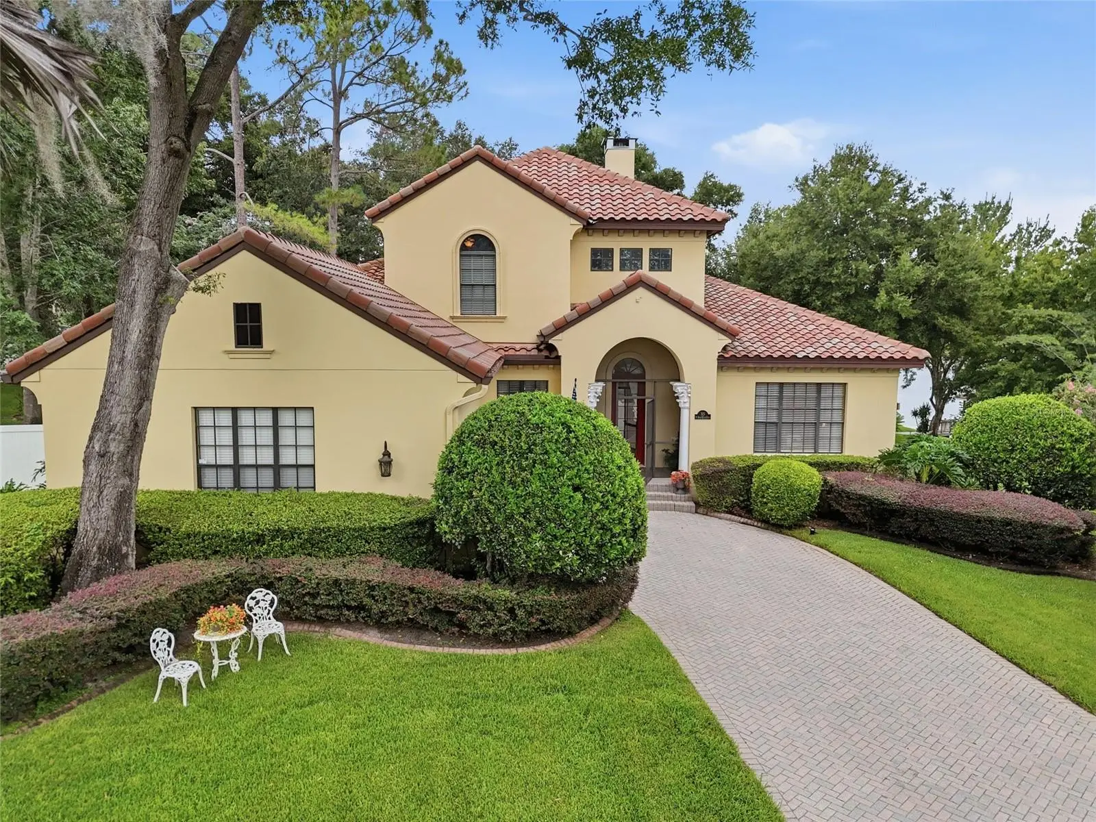 315 Blue Water Edge Drive, FL