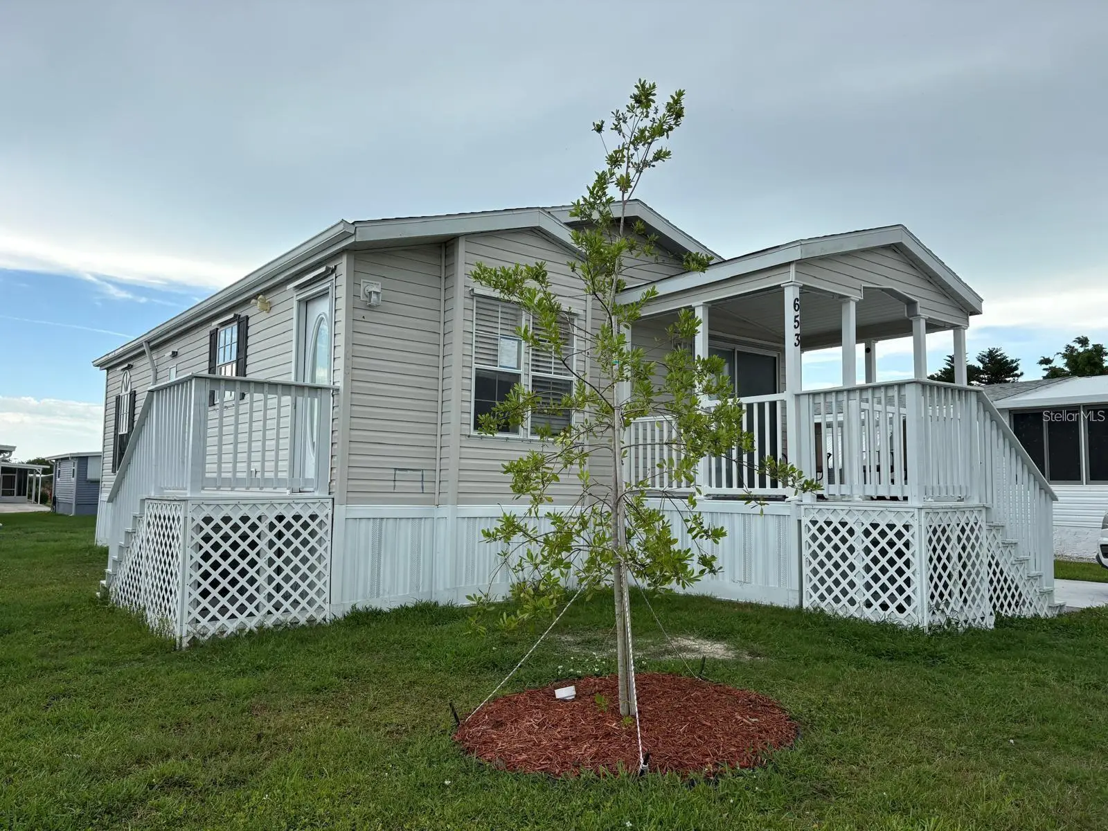 653 Los Altos, FL
