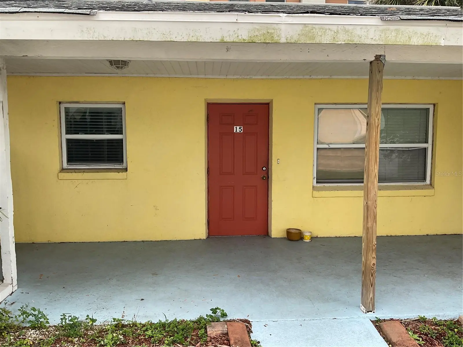 2121 Lakeview Drive, FL