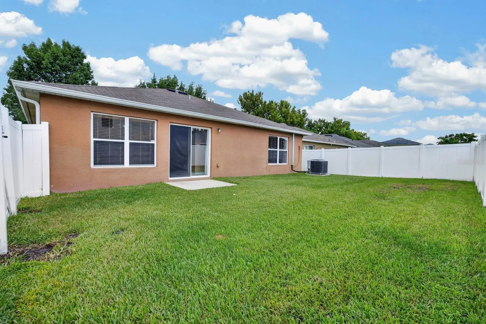 2501 Bullion Loop, FL