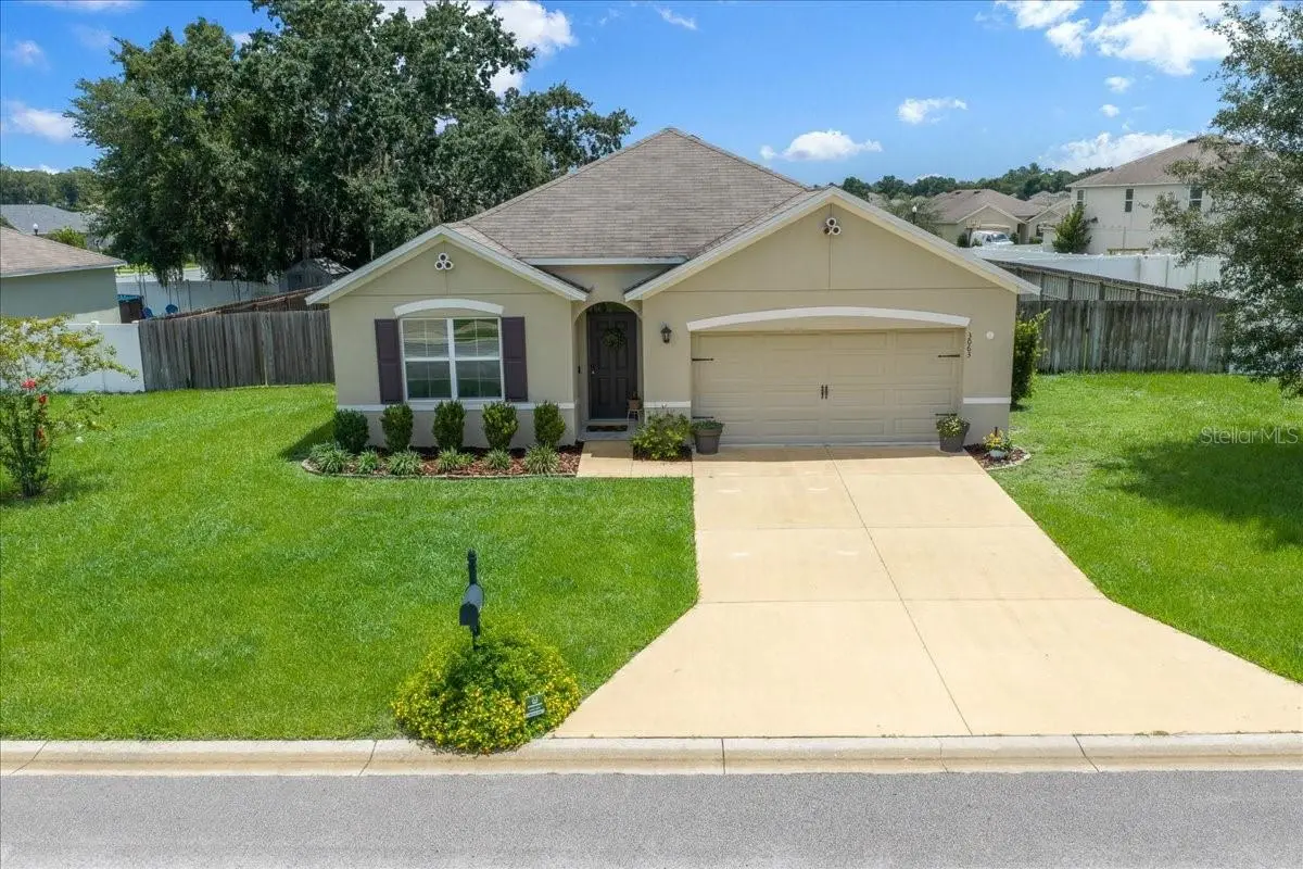3063 42nd Road, FL