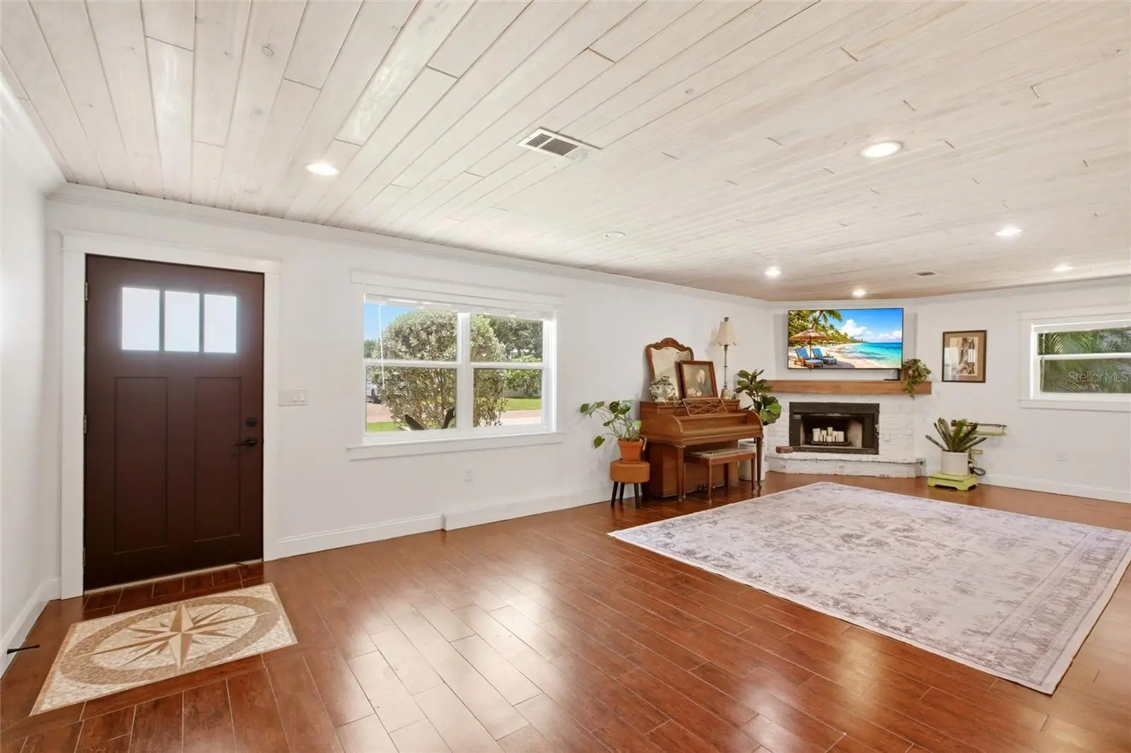 706 18th Avenue Drive, FL