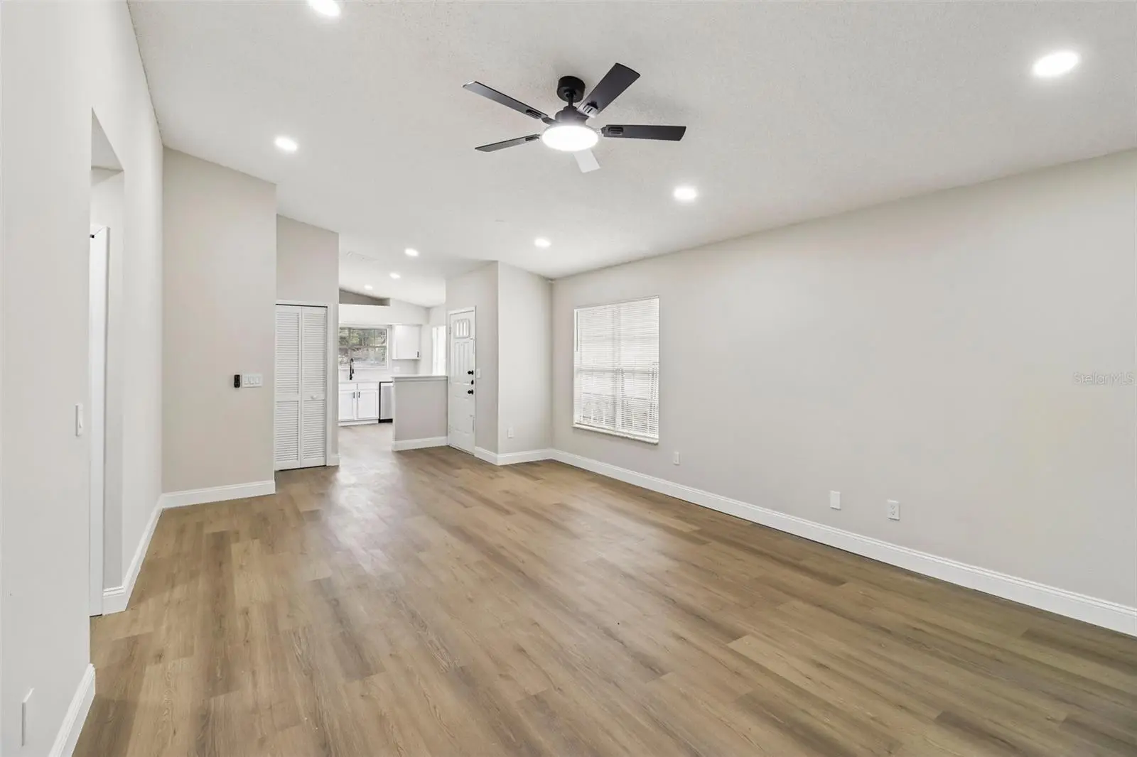 106 Lamplighter Drive, FL