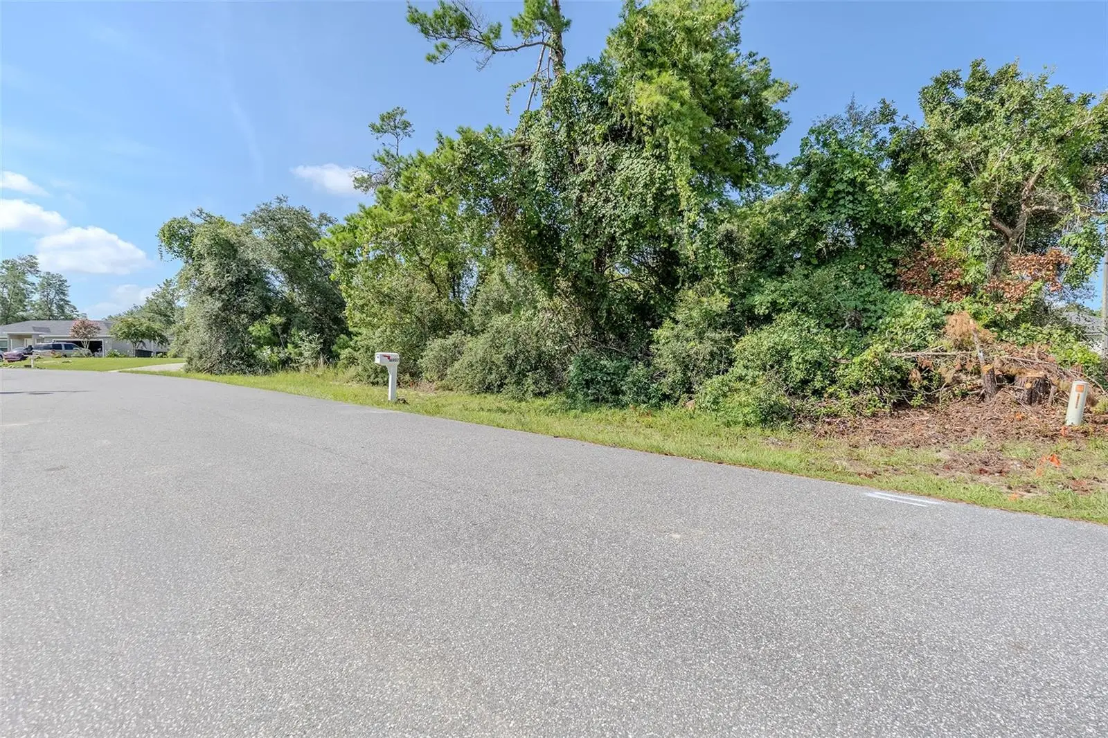 Lot 5 37th, FL