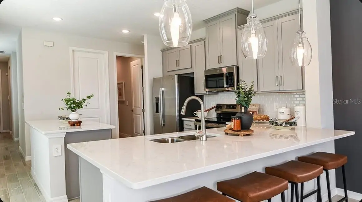 5049 Lost Key Place, FL