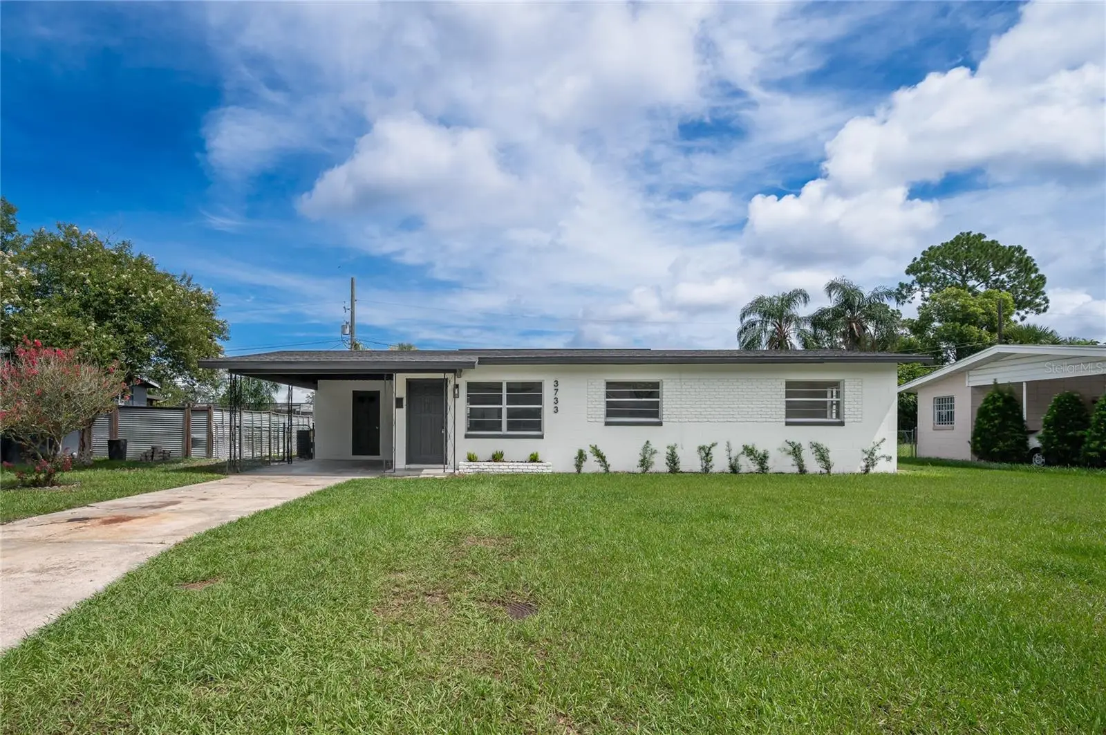 3733 Surrey Drive, FL