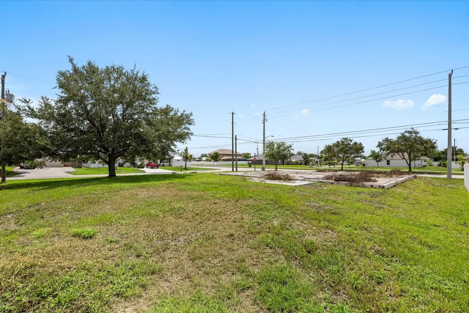 221 Becker Road, FL