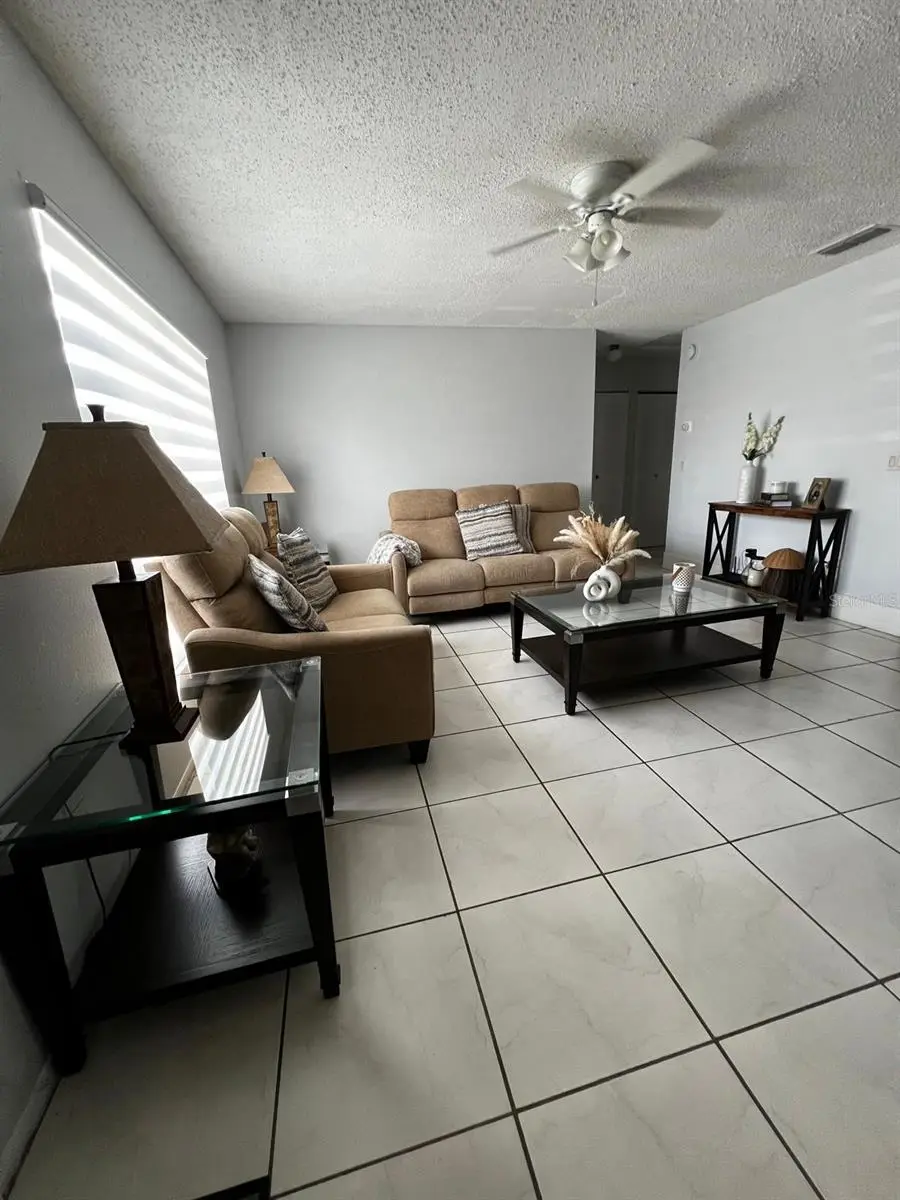 26 Las Palmas Way, FL
