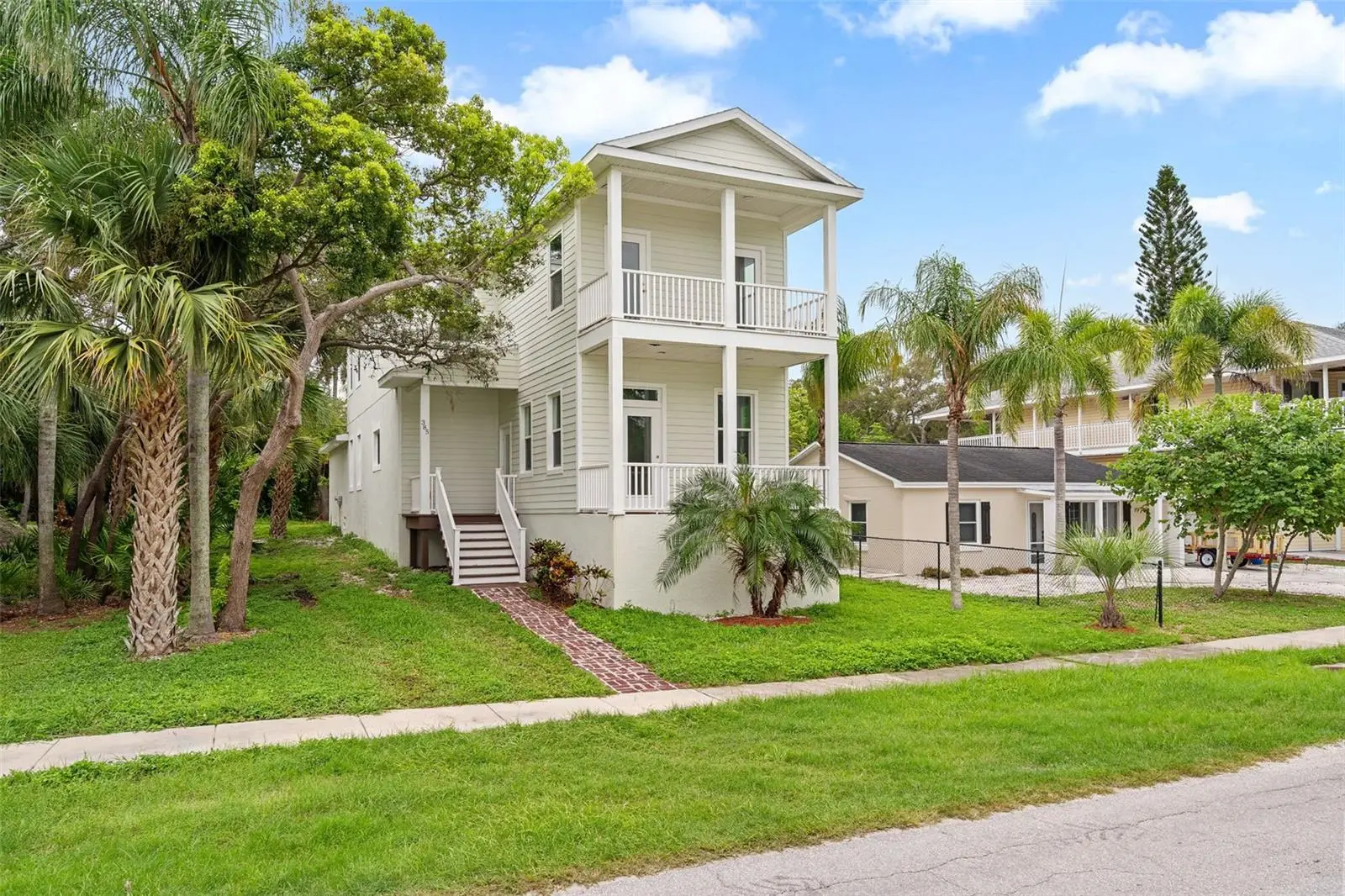 385 Georgia Avenue, FL