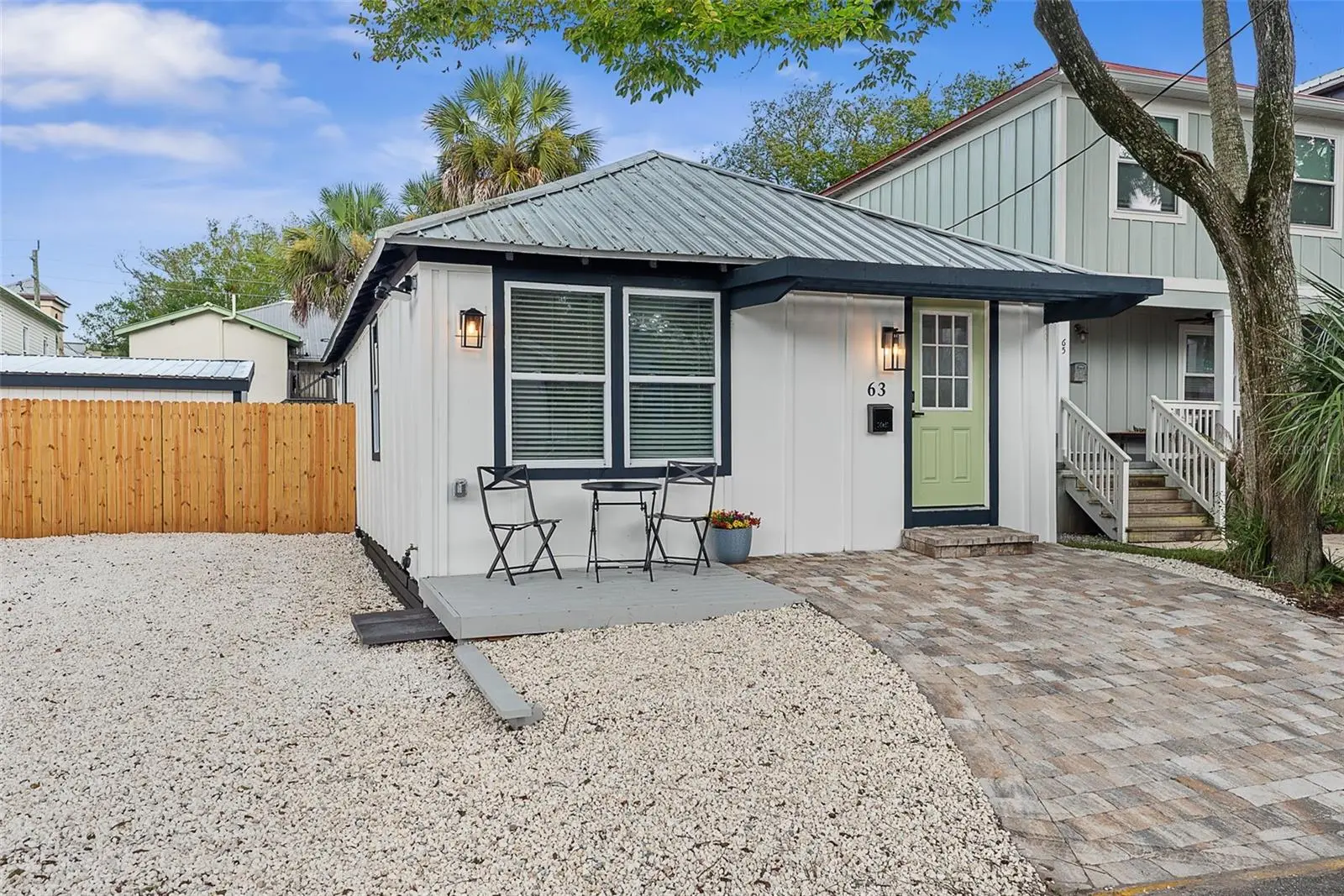 63 Oneida Street, FL