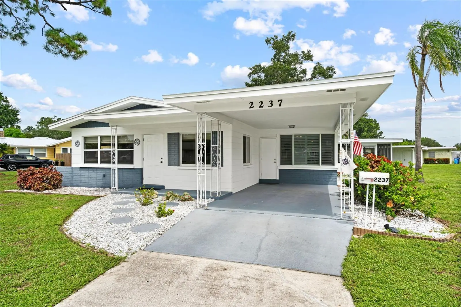 2237 2nd Avenue, FL