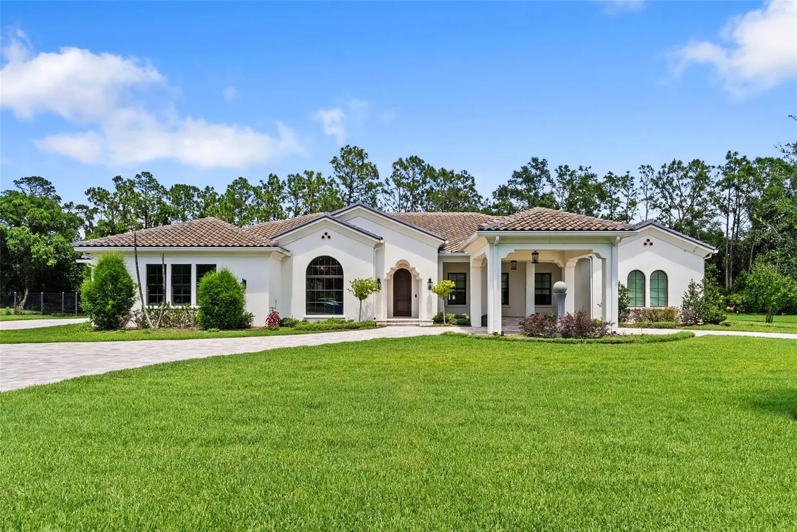 18907 Lakes Edge Way, FL