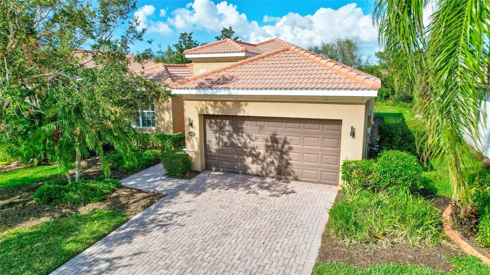 9019 Heritage Sound Drive, FL