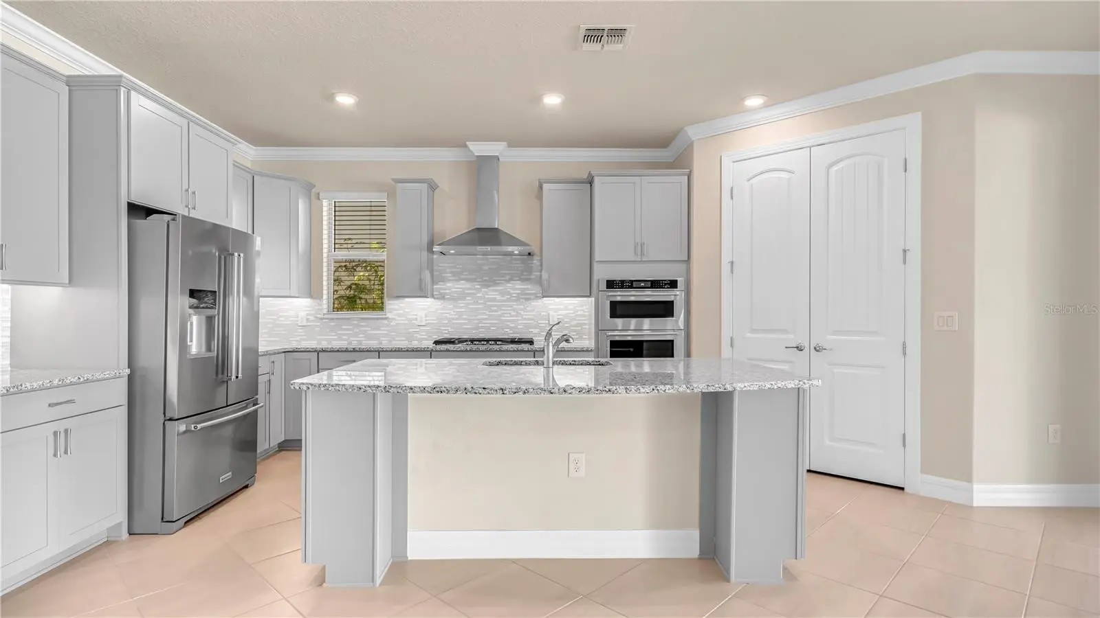 9212 Hanging Vine Court, FL