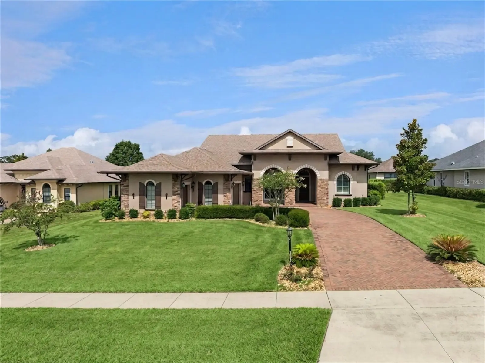 39513 Hillrise Lane, FL