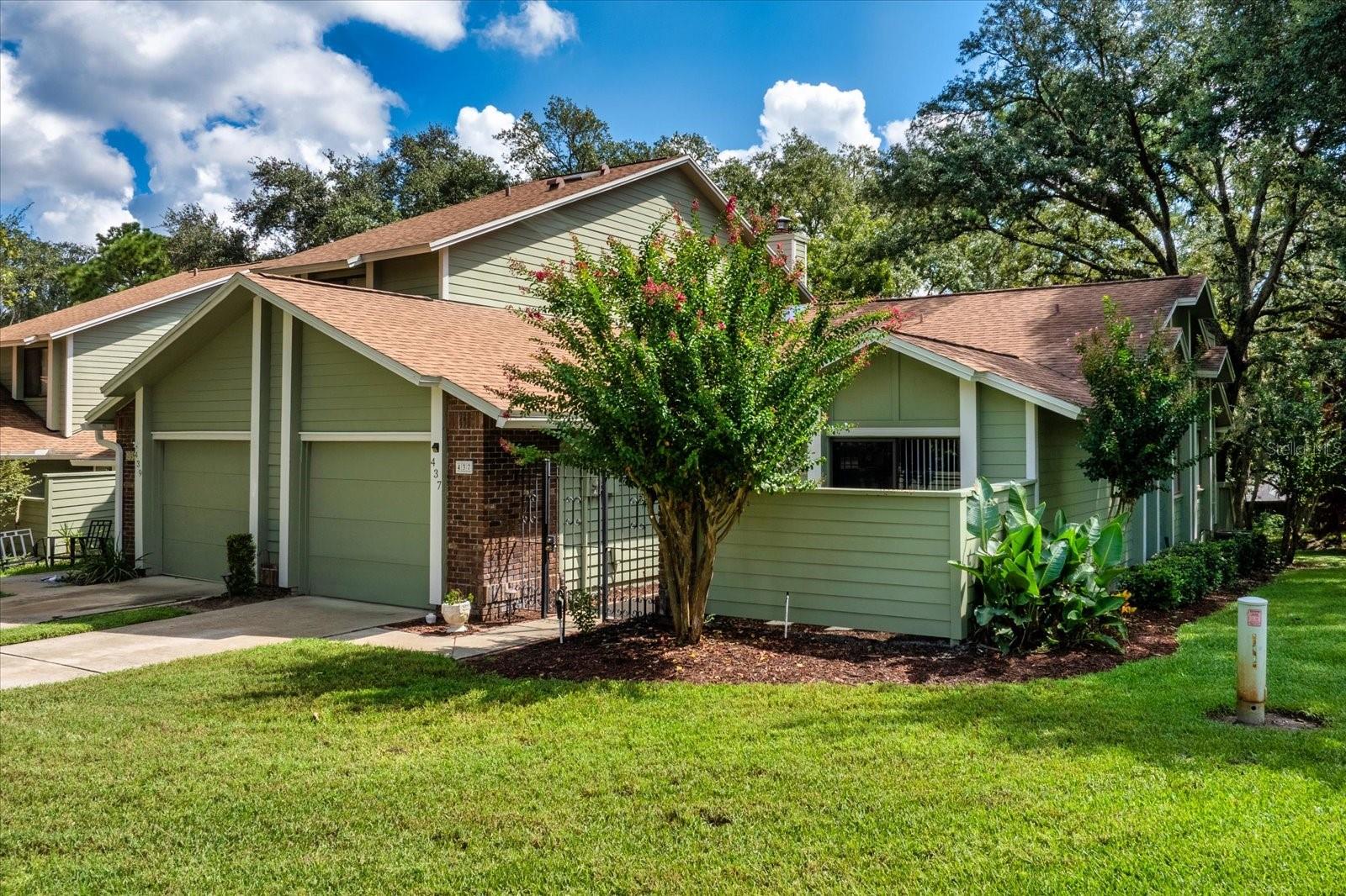 437 Stanton Place, FL