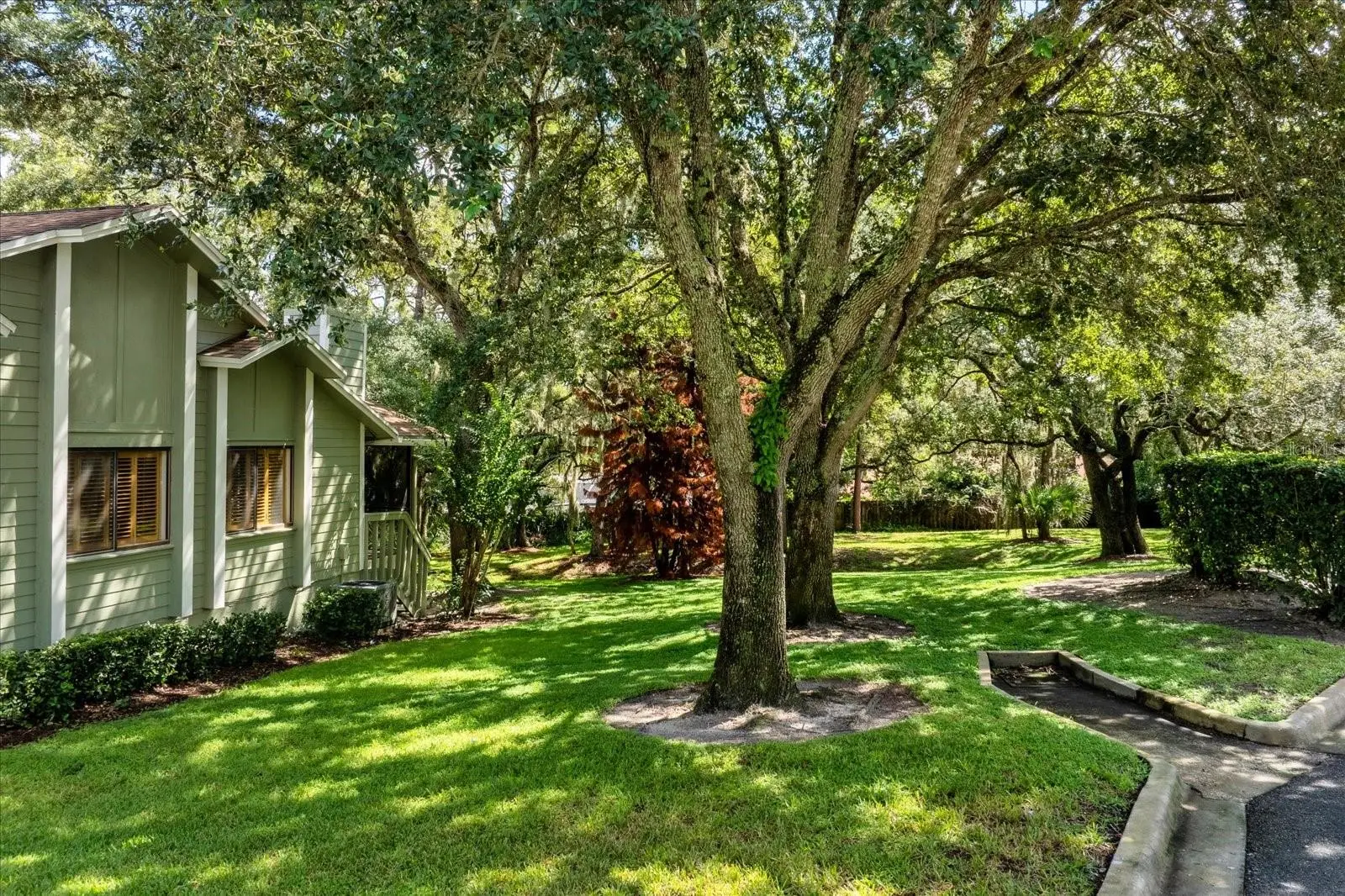437 Stanton Place, FL