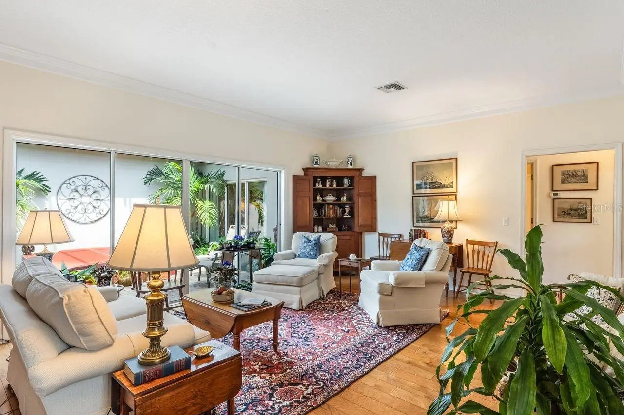 2175 Countryside Circle, FL