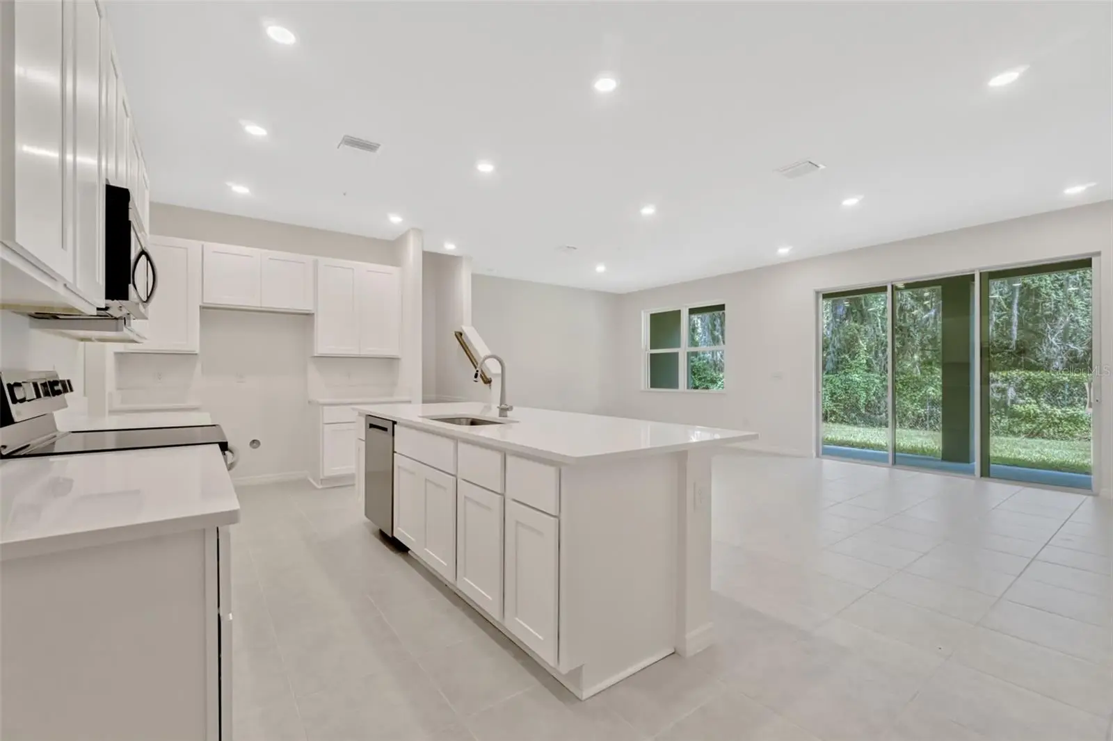 5213 Luisa Court, FL